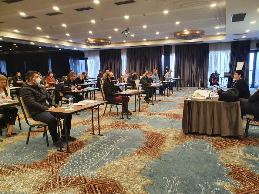 PRVOG DANA SINDIKALNE ŠKOLE 2020 OBRAĐIVANA TEMATIKA RODNO ZASNOVANE DISKRIMINACIJE I ULOGA MLADIH U DRUŠTVENIM PROMJENAMA