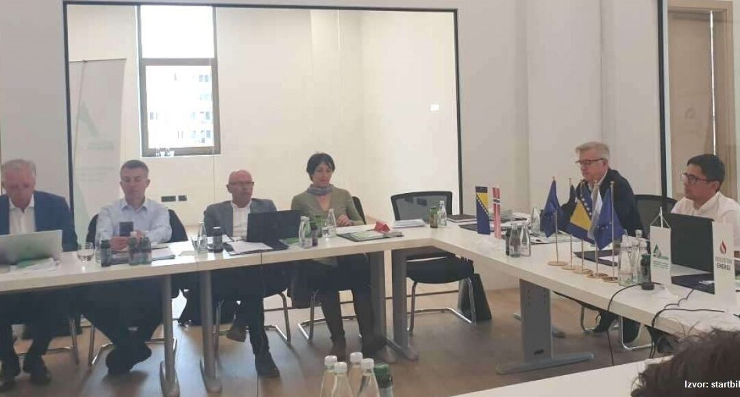 SSŠPDPBIH UZ PODRŠKU NORVEŠKIH PARTNERA I UPFBIH ORGANIZOVAO OKRUGLI STO “IZAZOVI DIGITALIZACIJE: KAKO PRILAGODITI KOMPANIJE I RADNA MJESTA DIGITALIZACIJI U DRVNOJ INDUSTRIJI”